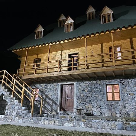 Hotel Bujtina Vellezerit Grrela Theth Zewnętrze zdjęcie